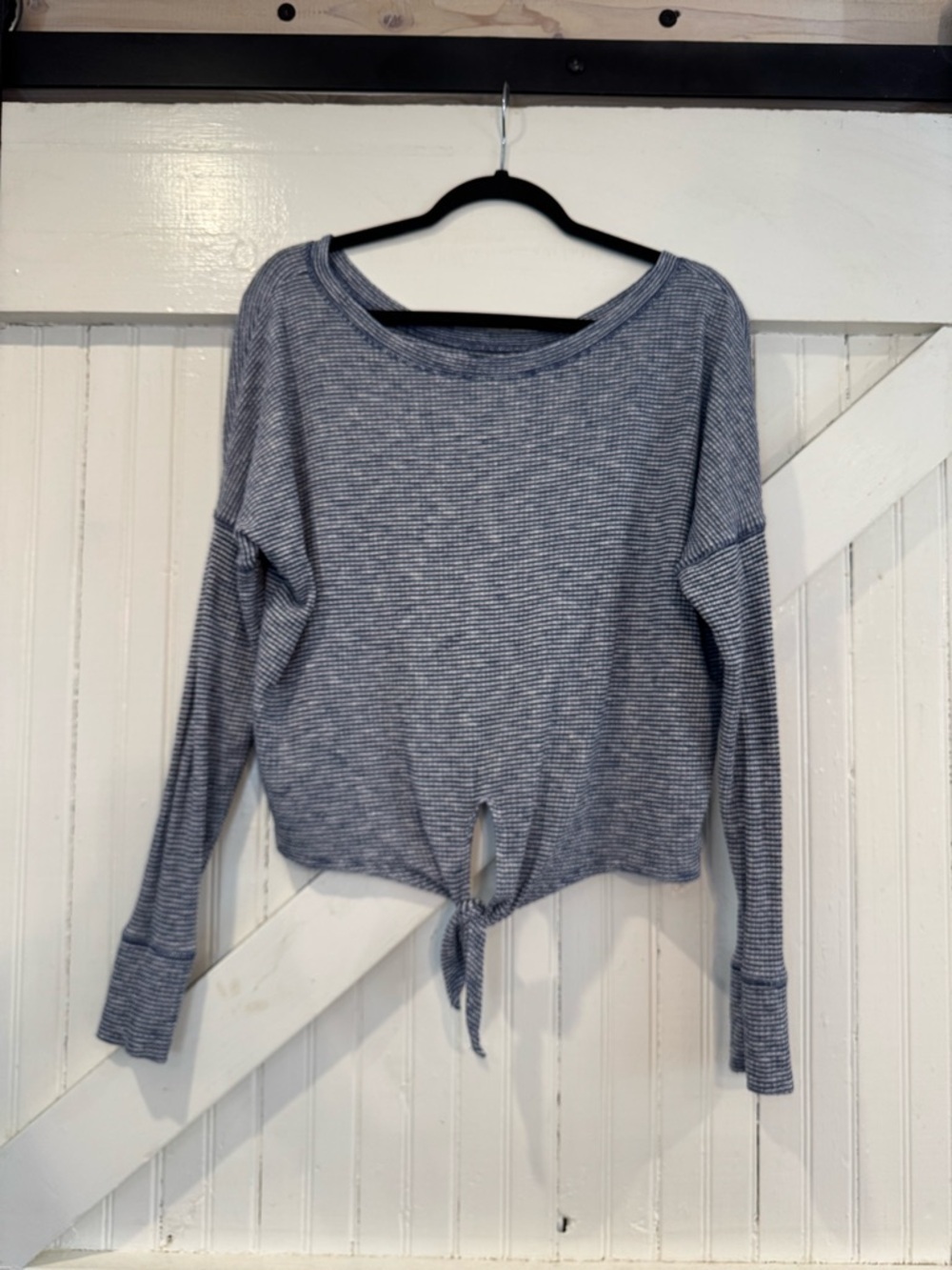 Abercrombie & Fitch Striped Tie Front Top Long Sleeve Cropped Size M - Picture 2 of 9